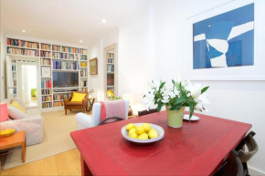 JOIVY English Retro 1BR apt, moments from Battersea Park